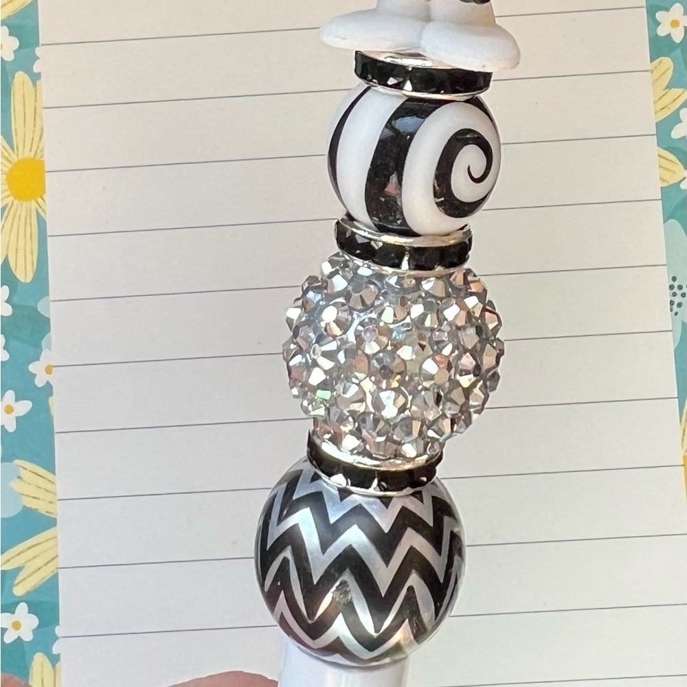 Personalized “Storm Trooper” Beaded Pen - Disney Doorables Star Wars Collection - Picture 4 of 5